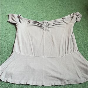 American Eagle gray top